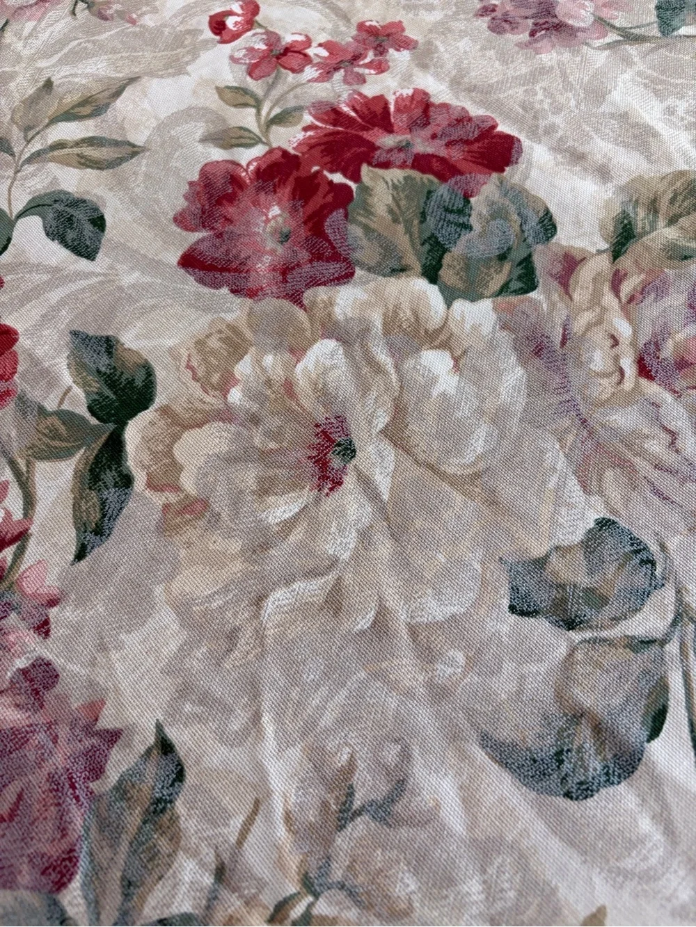Floral Jacquard Round Tablecloth in Cream, Green and Pink
